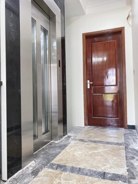 Hạ Sốc 150tr Bồ Đề Long Biên nhà đẹp ở ngay ngõ thông ô tô thang máy diện tích 50m2 giá 6.05 tỷ