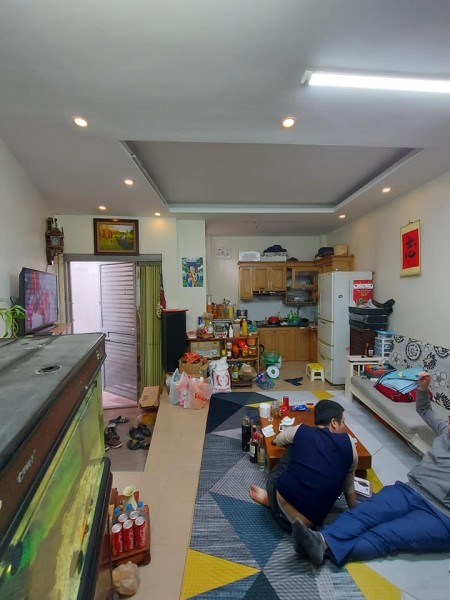 Bán nhà nguyên căn Đê Trần Khát Chân, gần ô tô về ở ngay diện tích 30m2, nhỉnh 2 tỷ