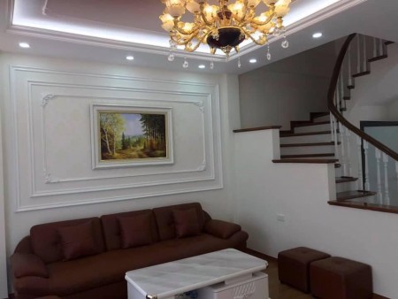 Bán nhà La Khê vỉa hè rộng ô tô kinh doanh đỉnh diện tích sử dụng 50m2, giá 4 tỷ, lhcc