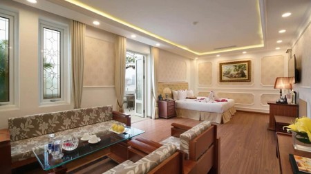Khách sạn 4 sao bậc nhất phố cổ Hàng Bông. 323m. 13 Tầng. Mặt tiền 8m. Giá 619.5 Tỷ.