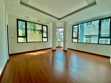 Võ Chí Công bán đất tặng nhà giá rẻ, ngõ ô tô vào diện tích 72m2 đúc 4 tầng giá 4 tỷ 7