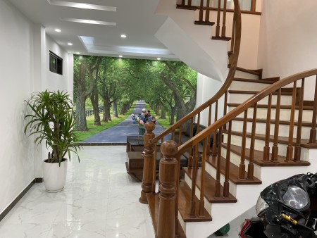Bán nhà nguyên căn phố lô góc ô tô đỗ cửa gần Vinhomes Gadennia Hàm Nghi, giá tốt