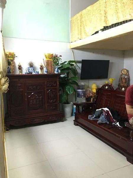 Nhà hiếm, 2 tỷ có HK Hoàn Kiếm ba bước sang chợ Đồng Xuân. Nguyễn Khiết 36m2x4T, MT3m.