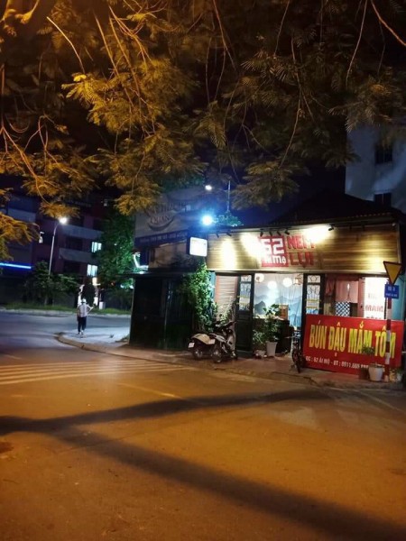 Bán nhà phố Ái Mộ 40m2, ngõ thông ô tô tránh được , mặt tiền 4m, giá nhỉnh 6 tỷ có thương lượng.