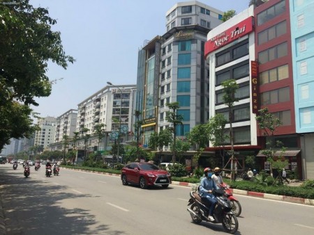 Phố vip xã đàn, đống đa, hai mặt phố, kinh doanh sầm uất, doàng tiền 135tr/m2, giá rẻ