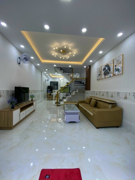 [Gấp] Bán nhà Thích Quảng Đức, hẻm xe hơi, nội thất tiền tỷ, DT 45m2, chỉ 6.6 tỷ TL.