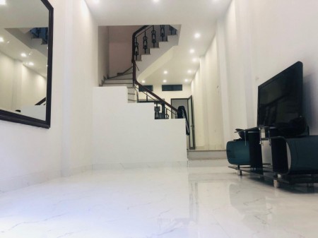 Nhà Đẹp Tân Mai, Hoàng Mai 47m2, 4 tầng, 4.2 tỷ. Lô góc 2 thoáng, gần ô tô