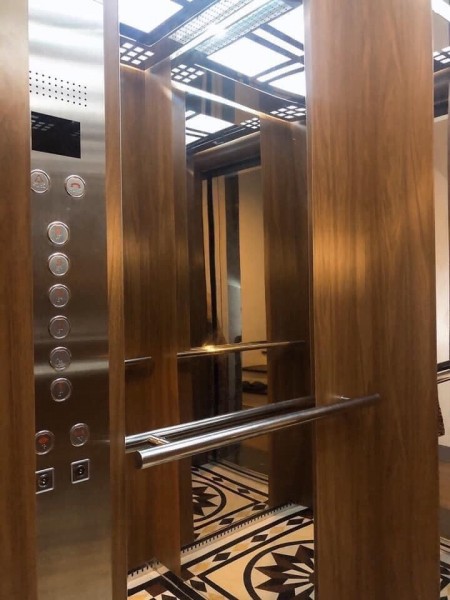 Bán nhà phố Hoàng Hoa Thám, Ba Đình, gần Sun Gran City thang máy giá 6.9 tỷ