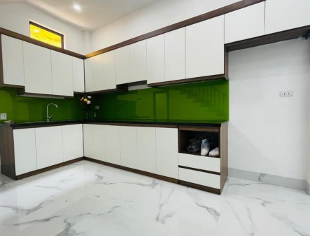 Bán nhà Vân Canh, ô tô đỗ cửa tặng nội thất, đường rộng dt 36m2, 4 tầng, giá chỉ nhỉnh 2 tỷ