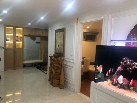 Bán chung cư FLC Star Tower Quang Trung, Hà Đông 115m2, 3 ngủ, nội thất víp chỉ nhỉnh 2 tỷ