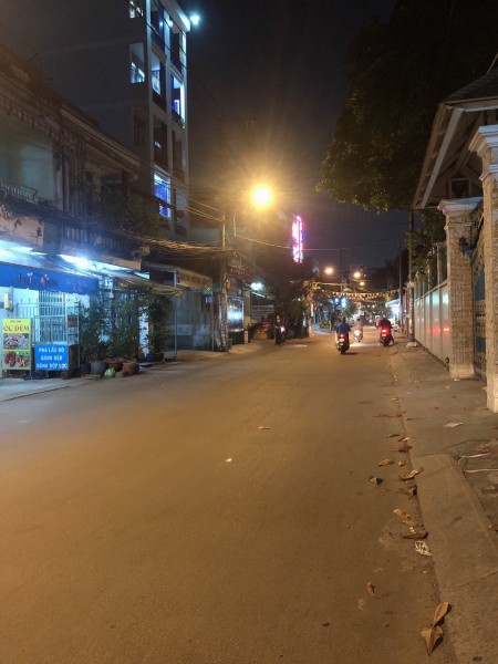 Bán CHDV 5 lầu Nguyễn Văn Lượng, HXT, ngang 6.5m, 18 phòng, KD tốt, 17 tỷ.