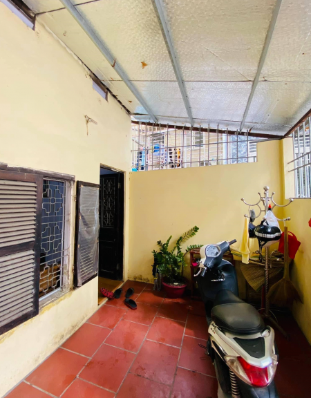 Bán nhà cấp 4 Lê Văn Hiến, 2 mặt ngõ, 3 thoáng, dtsd 55m2, kinh doanh chỉ 2.8 tỷ, lh 0941111357