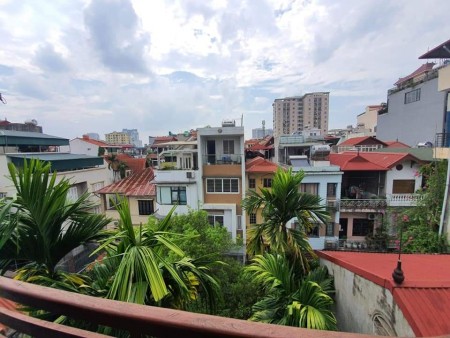 Biệt thự siêu đẹp xây trên diện tích trên 112m2 vô cùng hoành tráng 2 ô tô vào nhà thoải mái
