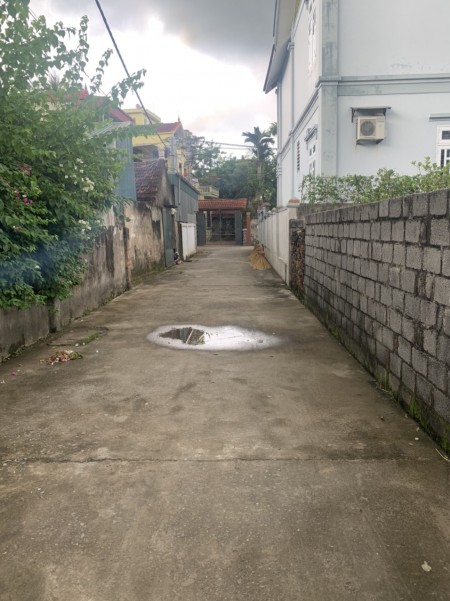 Bán gấp lô đất sẵn nhà mái bằng có thể chia làm 2 xuất tại Hà Hồi, Thường Tín, Hà Nội