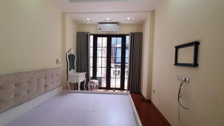 Cần tiền bán gấp nhà 4 tầng Ngọc Thuỵ Long Biên, phân lô cán bộ ngõ ô tô giá nhỉnh 3 tỷ