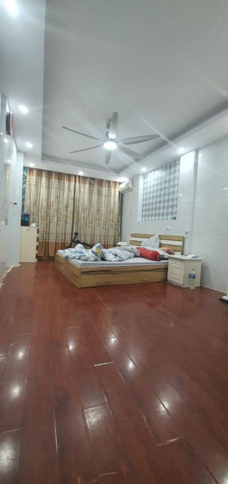 Bán nhà Thổ Quan, nguyên căn chính chủ, giá bán 2.7 tỷ, diên tích sử dụng 32m2, 4 tầng