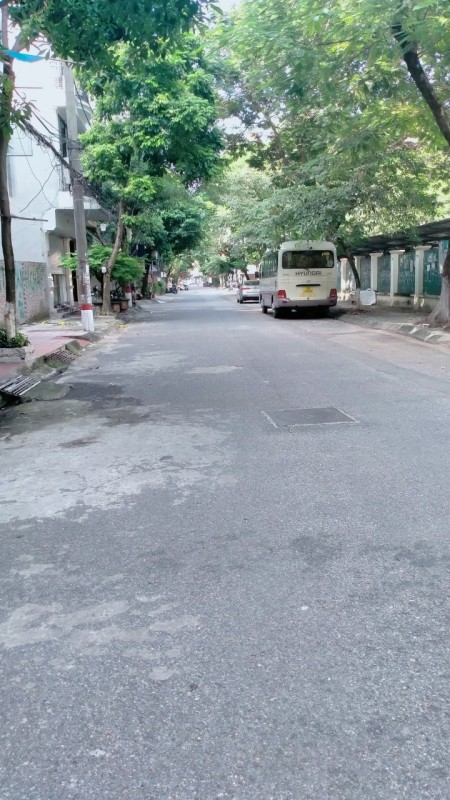 Phố Tân Mai, bán nhà đẹp, vào ở ngay, nhiều tiện ích diện tích 27m2 6 tầng, giá bán 2.3 tỷ