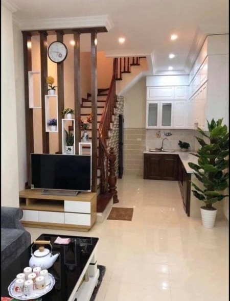 Bán nhà nguyên căn gần phố, gần ô tô lô góc Tam Trinh,, dtsd 30m2, 4 tầng, giá 2.75 tỷ