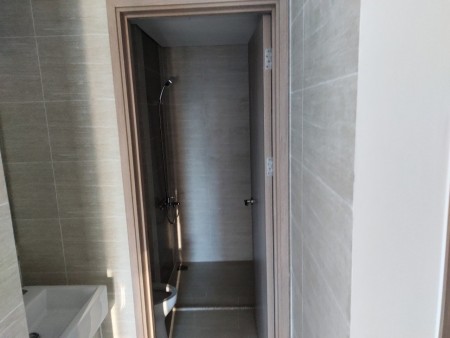 Chính chủ cần chuyển nhượng căn hộ chung cư 2 phòng ngủ, 1 nhà vệ sinh giá cực tốt