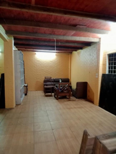 Bán nhanh nguyên căn nhà Đội Cấn diện tích 42m2, giá nhỉnh 60 triệu/m2, cách ô tô tránh 100m