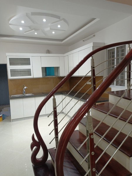 Nhà lô góc 3 mặt Chính Kinh Quận Thanh Xuân diện tích sử dụng 53m2 4 tầng giá 5.5 tỷ