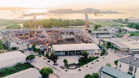 Chính chủ cần bán căn hộ 1n+1, view Cầu Bãi Cháy, sở hữu lâu dài tiện ích nội khu đẳng cắp