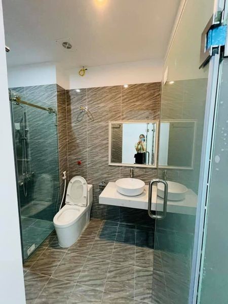 Bán gấp nhà phố Bồ Đề, gara ô tô kinh doanh nhỏ dt 50m2, 5 tầng, giá chỉ hơn 5 tỷ