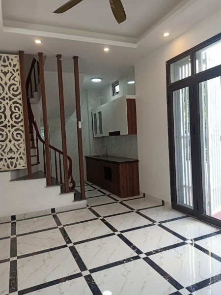 Nhà đẹp Ở Ngay Lô Góc Ba gác tránh 30m Ô tô Phúc Lợi Long Biên 30m2 mt5m chỉ 1.95 tỷ.