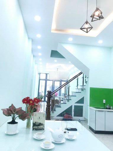 Cho Thuê Nhà 3 tầm nhà mới xây nguyên căn đường Cao Thị Chính P.Phú Thuận Quận 7