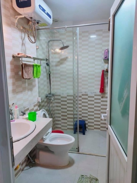 Bán nhà Kim Mã 5 tầng diện tích 48m vị trí nhà trung tâm quận ba đình.