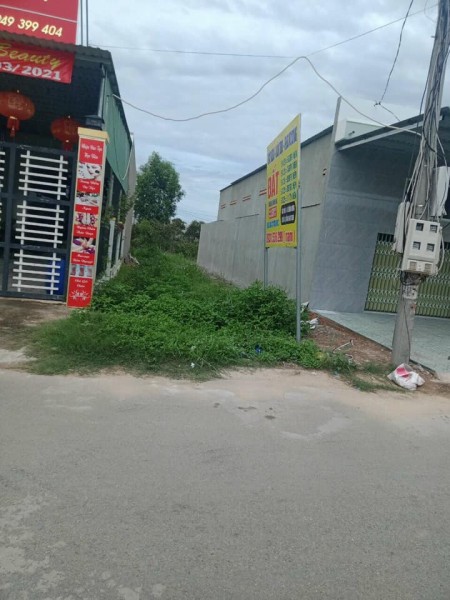 Cần Bán Lô Đất 5x25= 125m2, Giá Tốt , ngay UBND, TT Thị Trấn Đức Hoà, Long An SHR, công chứng ngay.