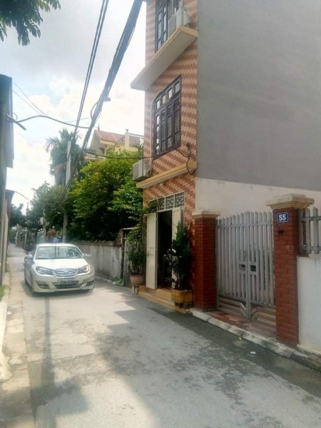 Bân nhà nguyên căn diện tích sử dụng 44m2 giá chào 2.5 tỷ mặt phố Bắc Cầu, ô tô đỗ cửa