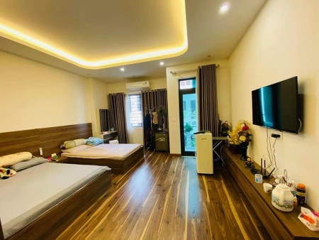 Nhà nguyên căn đẹp Trung Kính Cầu Giấy dt 72m2x5 tầng thang máy giá 22 tỷ gara ô tô