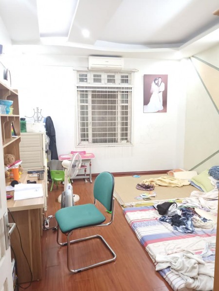 Bán nhà Trần Duy Hung, Quận Cầu Giấy, diện tích 52m2 5 tầng, an ninh tốt giá 6 tỷ 3