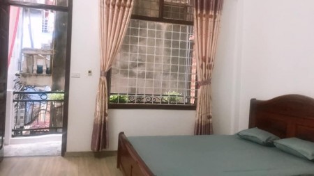 Bán gấp nhà phố Khương Trung, Thanh Xuân, nhà đẹp, lô góc 30m, 4 tầng, giá 2,9 Tỷ