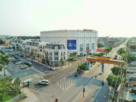 Charm Diamond biểu tượng mới chuẩn 5 sao tại Vincom Dĩ An, hỗ trợ vay 75%