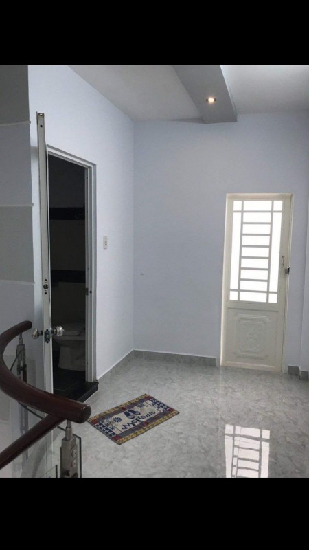 Bán nhà đường Đinh Bộ Lĩnh Bình Thạnh diện tích sử dụng 30m2 2 tầng giá chỉ 3 tỷ 1