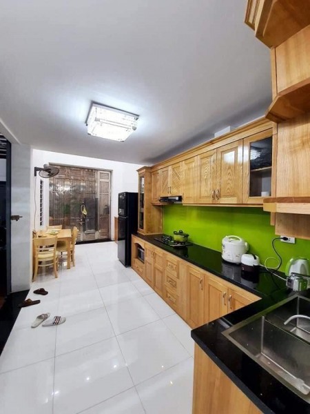 Bán nhà đẹp Định Công Thượng - Cầu Lủ, Hoàng Mai DT 40m2, 5 tầng, giá chỉ 3.4 tỷ