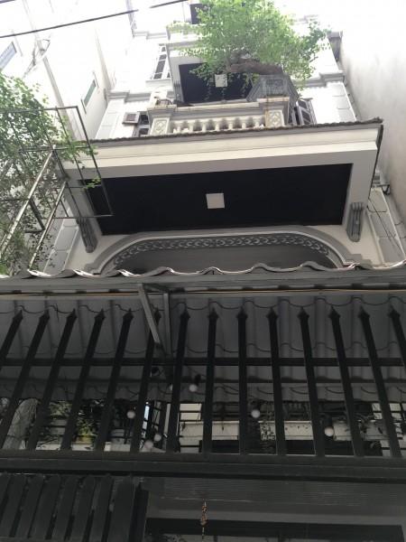 Bán nhà Nguyễn Khánh Toàn phân lô ô tô vào nhà dtsd 82m2, 6 tầng giá. 11.5 tỷ 0902224679