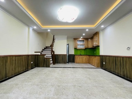 Bán nhà PL Hoàng Đạo Thành, Thanh Xuân 35m2, 5 tầng, 4 ngủ chỉ nhỉnh 3 tỷ