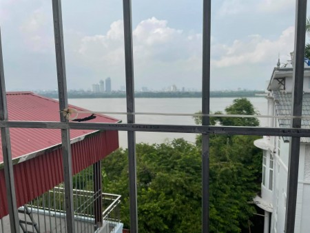 View Sông Hồng nhà Ngọc Thụy, Long Biên, dt 110m2, 5 tầng, giá 6.3 tỷ hai ô tô vào sân