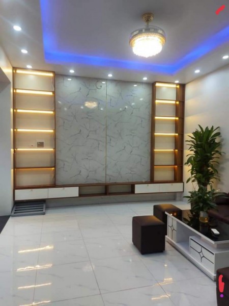 Hiếm, Bán Nhà Tôn Đức Thắng, Đống Đa, Ô Tô, Vỉa Hè, Thang Máy, Kinh Doanh. Gía 28 tỷ.