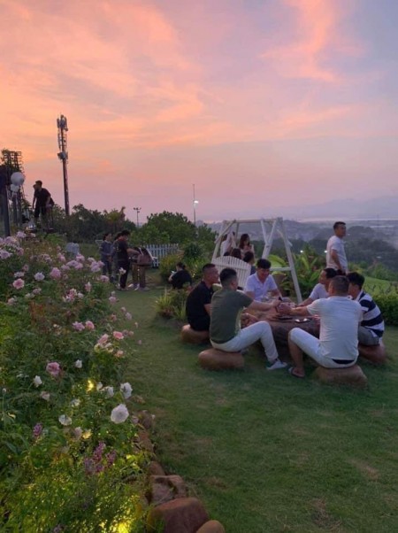 Bán căn biệt thự view Vịnh Hạ Long, 300m2 có bể bơi riêng, sân golf 18 hố