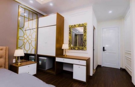 Nhà đẹp Trần Cung cần bán gấp, diện tích sử dụng 60m2 đúc 5 tầng, mặt tiền 5m, chỉ 4.3 tỷ