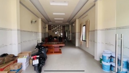 Bán nhà mặt tiền trung tâm thương mại Thạnh Phú tặng 27 món nội thất trị giá 200 triệu
