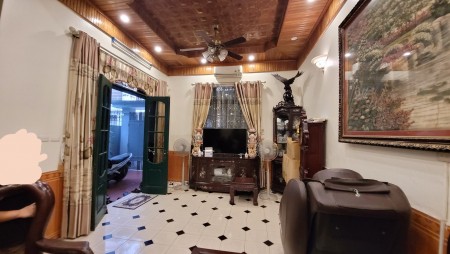 Nhà Nguyễn Sơn, lô góc, 100m, rộng 7.5m, cạnh chung cư 158, giá bán 14.8 tỷ, lh 0904882258