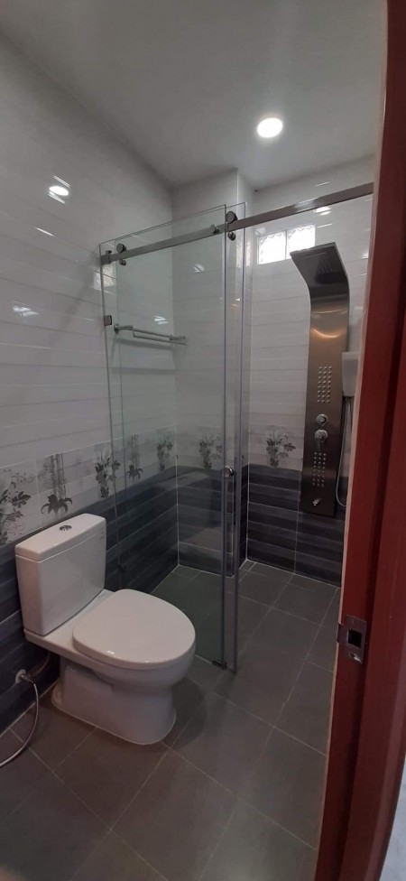 Bán nhà Huỳnh Tấn Phát, Quận 7, diện tích sử dụng 56m2, đúc 3 lầu giá bán 5.35 tỷ