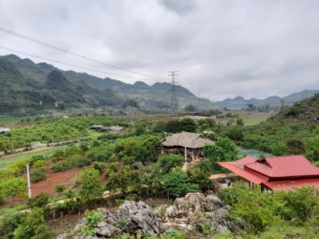 Đất nền trung tâm du lịch Quốc Gia Mộc Châu vị trí đắc địa khu dân cư đông đúc, pháp lí đủ