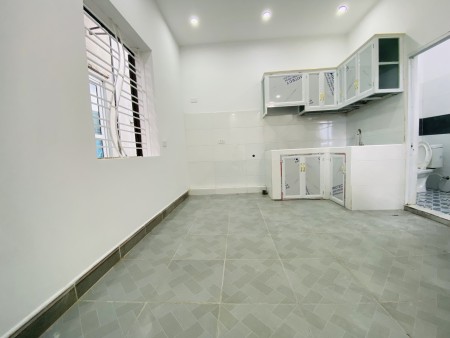 Chính chủ cần tiền bán gấp căn nhà 2 tầng trong ngõ Đằng Hải dtsd 36m2 giá bán 779 triệu