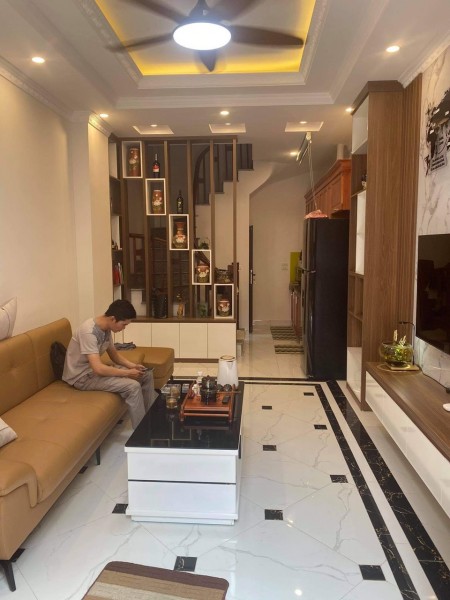 Chính chủ cần bán nhanh ngôi nhà đẹp, bao mới tại Phúc Đồng Long Biên, giá tốt